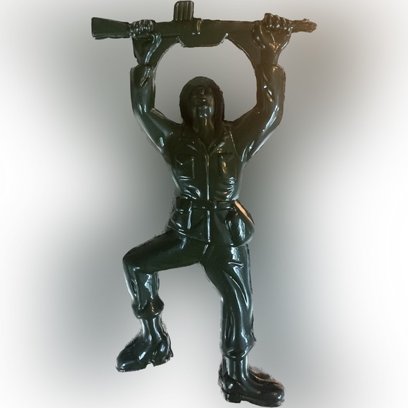 GI Joe hits the bottle - zinc alloy soldier bottle opener – NWT - 2 available - Picture 5 of 10